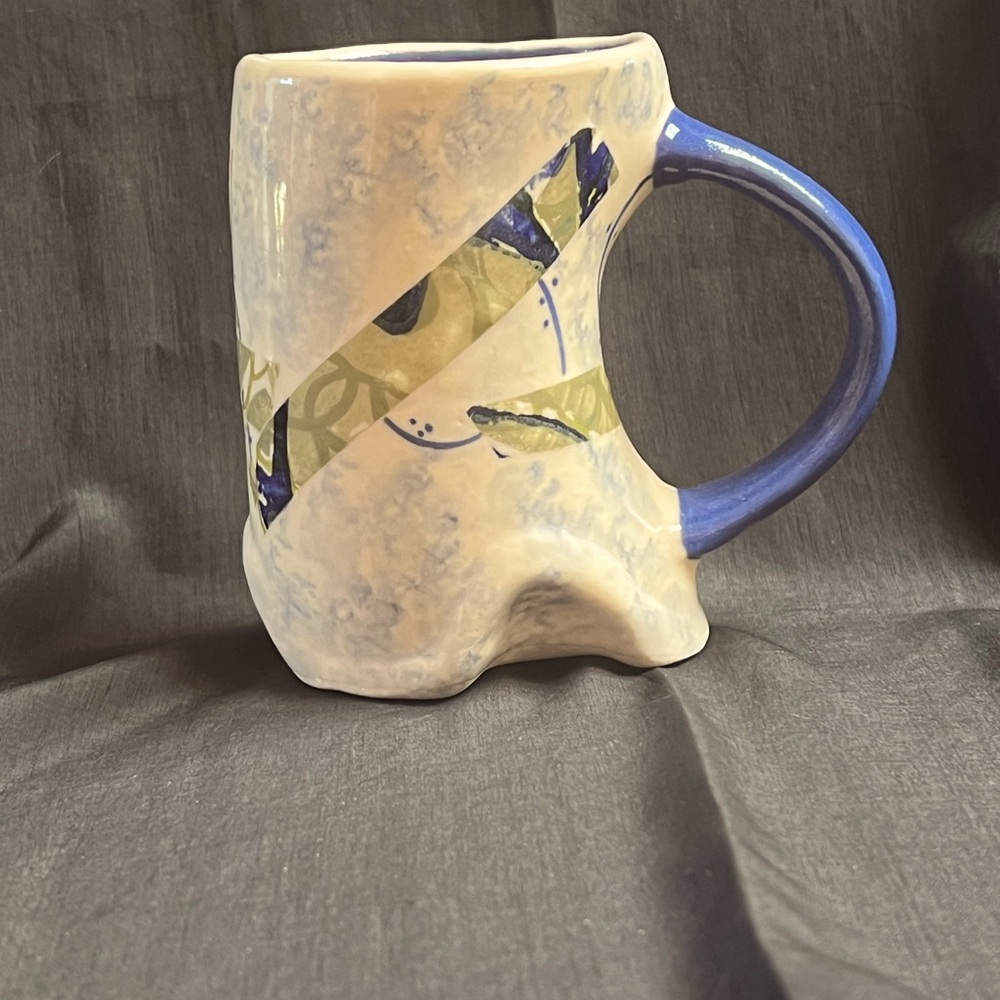 Pottery mug